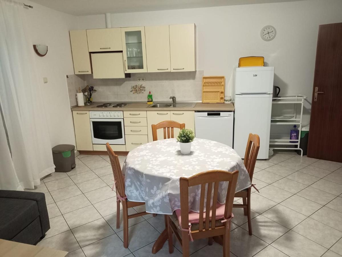 Apartments Vodaric Loznati ツレス エクステリア 写真